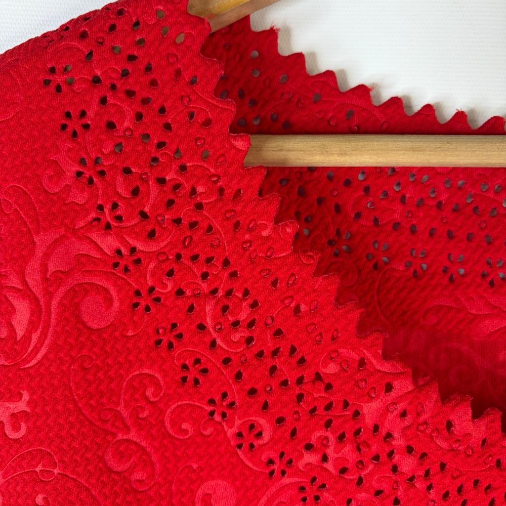Rebecca Malone Sleeveless Top Womens 3X Red Eyelet Scalloped Damask Swirl Blouse - Picture 3 of 7